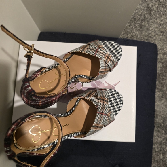 Jessica Simpson Plaid and Houndstooth Women's Heels - Picture 3 of 7
